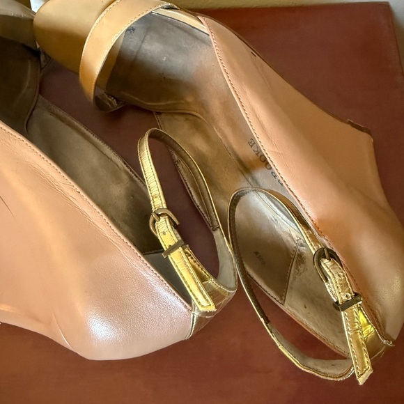 Audrey Brooke Women’s Open Toe Wedge Heels with Ankle Strap - Picture 4 of 5